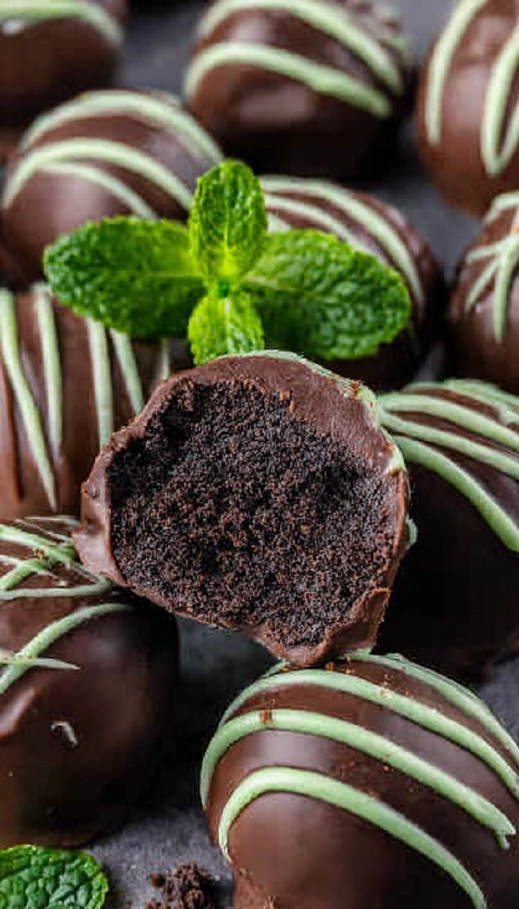 Mint Oreo Truffles