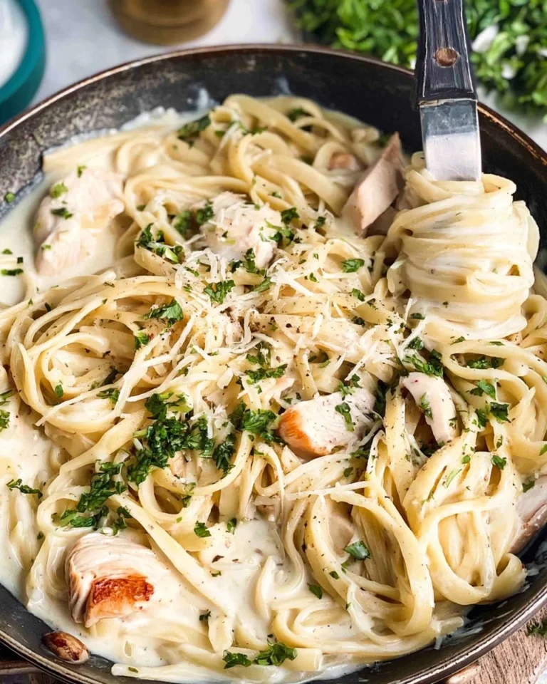 Creamy-Chicken-Alfredo-30-Minute-Restaurant-Style-Pasta-Dinner-Recipe